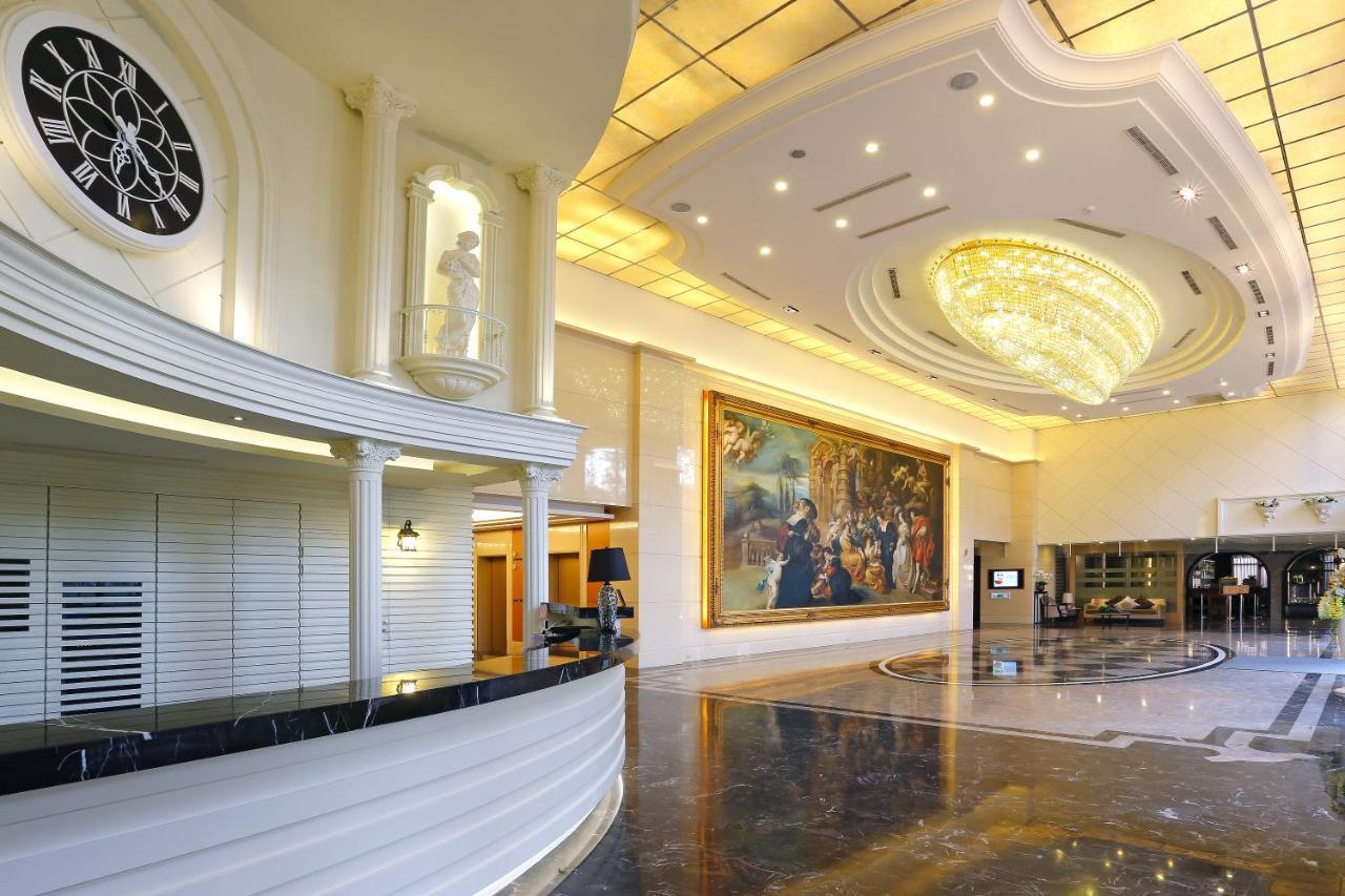 Golden Tulip - Aesthetics Hotel Zhunan Екстериор снимка