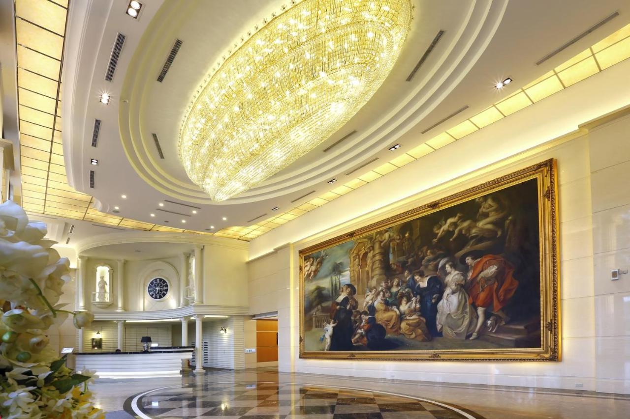 Golden Tulip - Aesthetics Hotel Zhunan Екстериор снимка