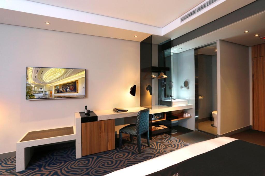 Golden Tulip - Aesthetics Hotel Zhunan Екстериор снимка
