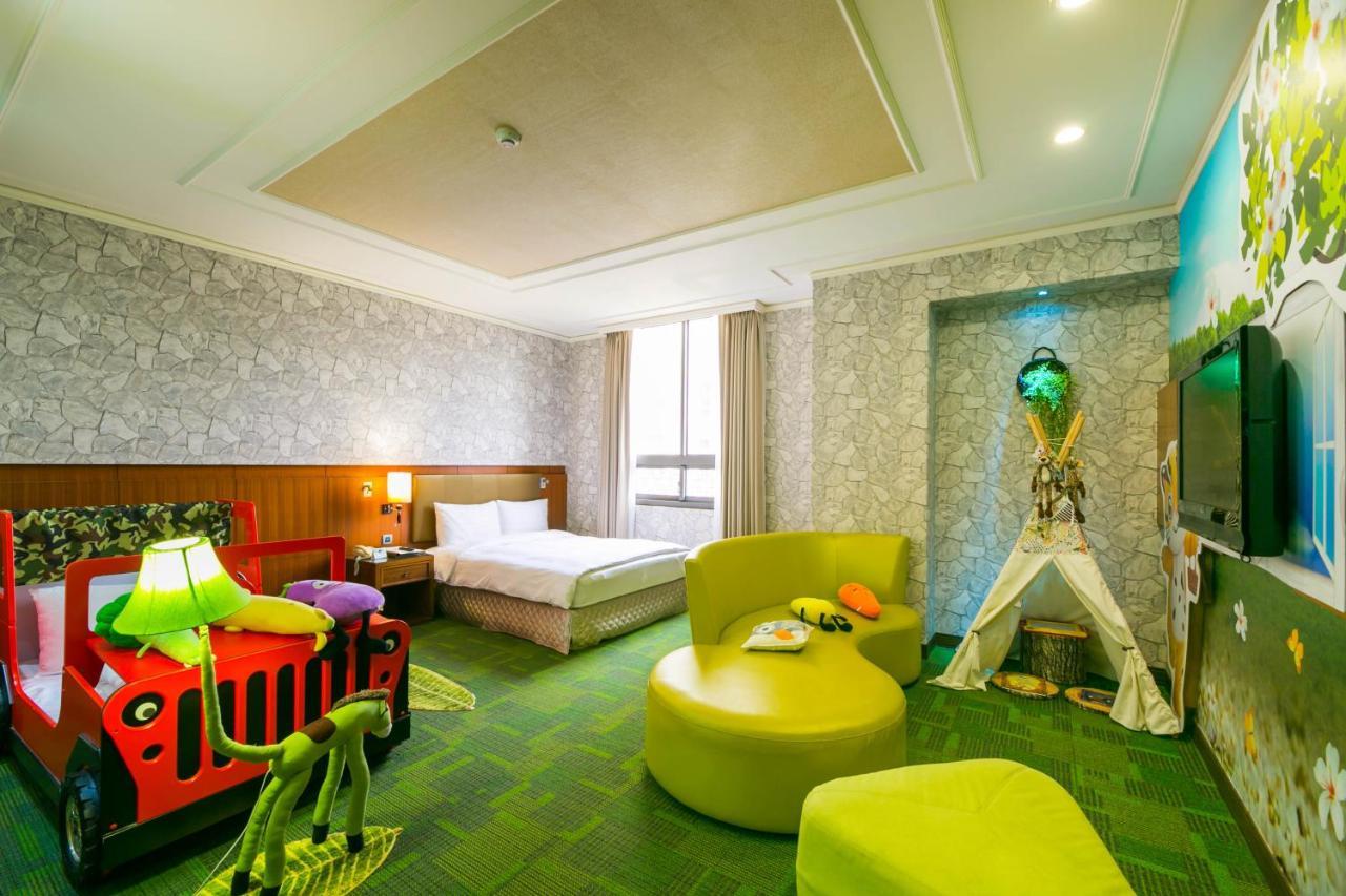 Golden Tulip - Aesthetics Hotel Zhunan Екстериор снимка