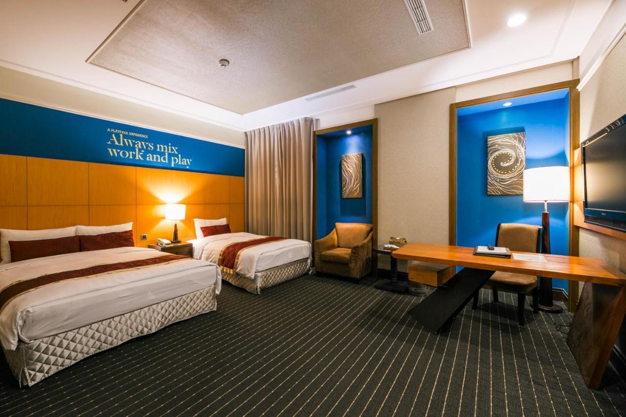 Golden Tulip - Aesthetics Hotel Zhunan Екстериор снимка