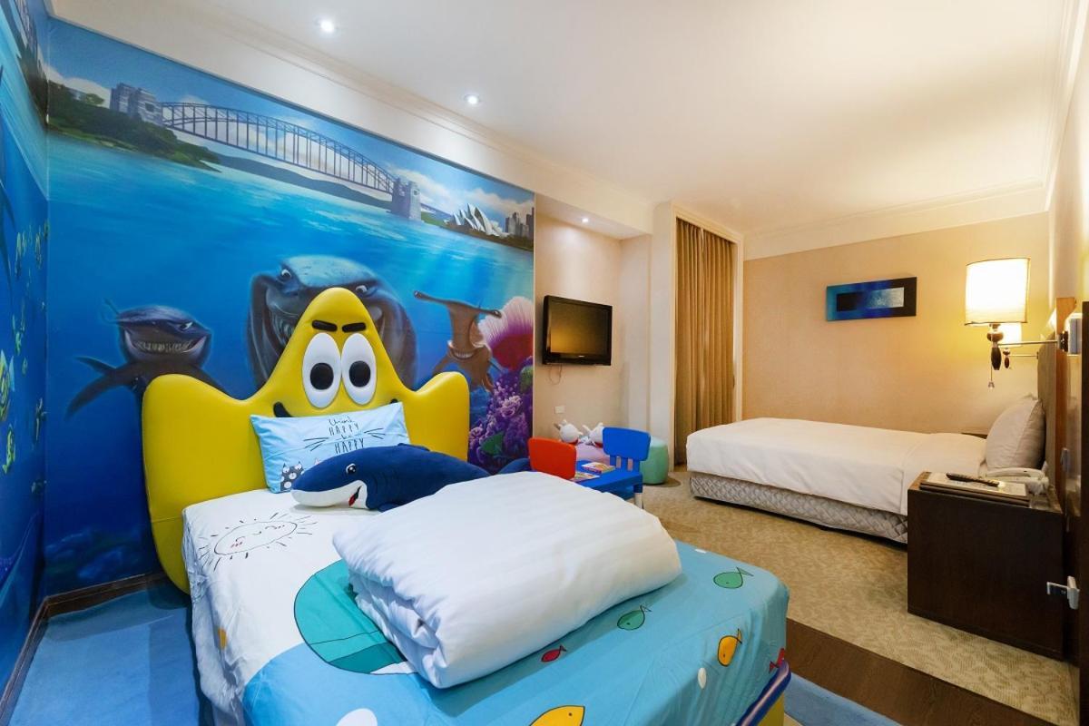 Golden Tulip - Aesthetics Hotel Zhunan Екстериор снимка
