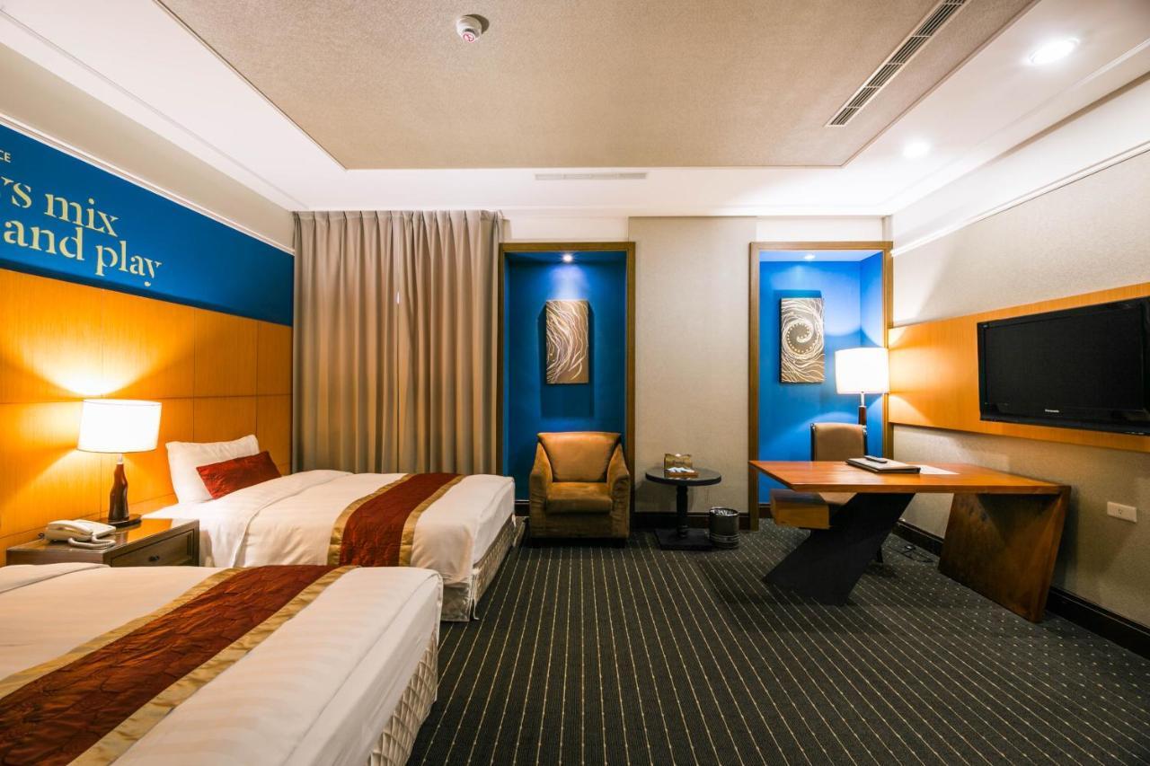 Golden Tulip - Aesthetics Hotel Zhunan Екстериор снимка