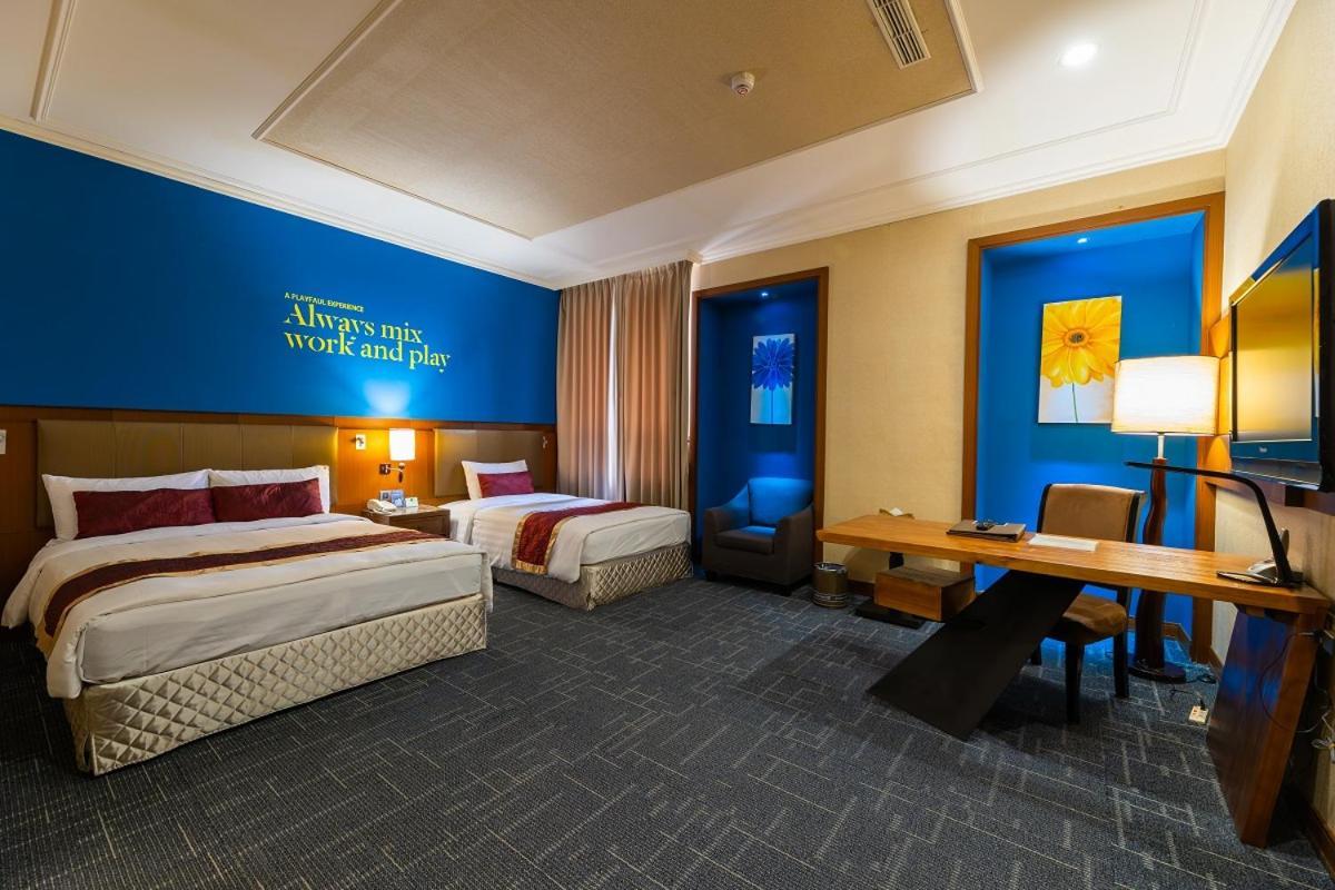 Golden Tulip - Aesthetics Hotel Zhunan Екстериор снимка