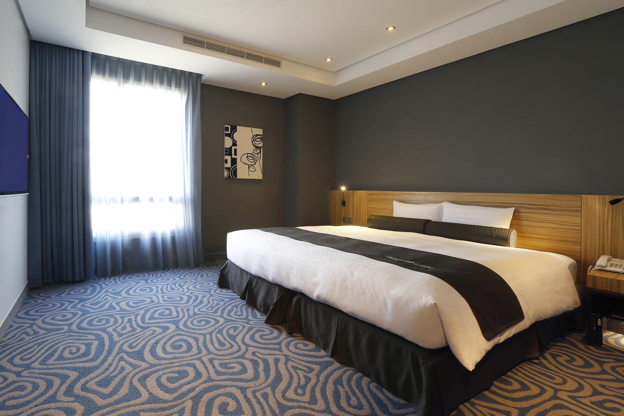 Golden Tulip - Aesthetics Hotel Zhunan Екстериор снимка